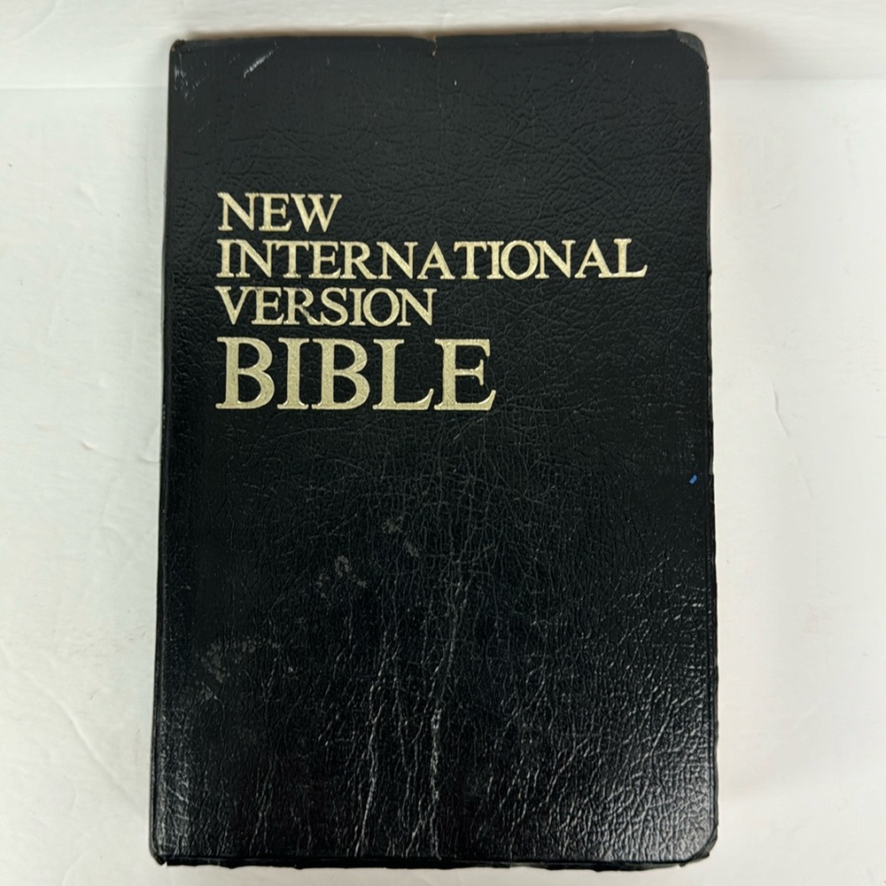 Vtg New International Version Bible Softcover Words of Christ in Red Letter